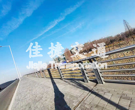 桥梁护栏