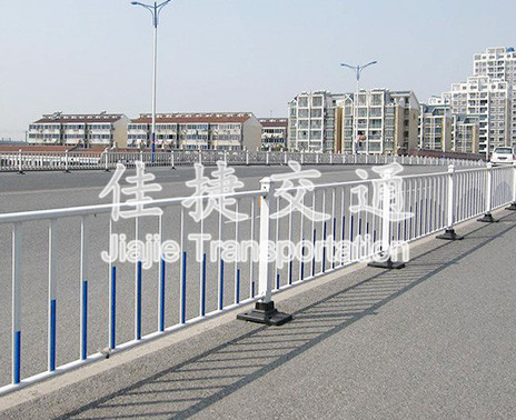 常规道路护栏